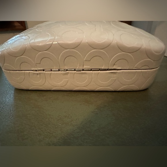 Coach Arabella Sunglasses *retired* - Picture 9 of 11